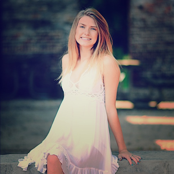 Meet your Posher, Ruby - Picture 1 of 1